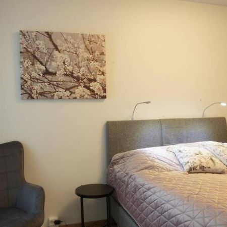 Keskustan Kaksio 45 M2 Autopaikalla, Rautatienkatu 19, 9 Krs Apartman Oulu Kültér fotó