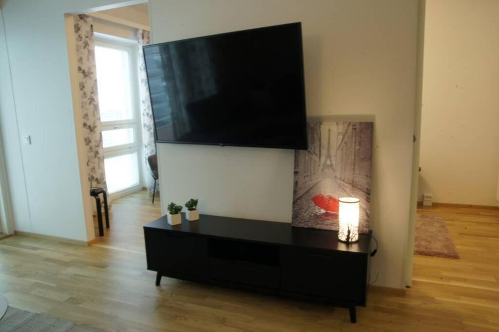 Keskustan Kaksio 45 M2 Autopaikalla, Rautatienkatu 19, 9 Krs Apartman Oulu Kültér fotó