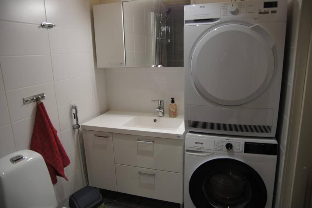 Keskustan Kaksio 45 M2 Autopaikalla, Rautatienkatu 19, 9 Krs Apartman Oulu Kültér fotó