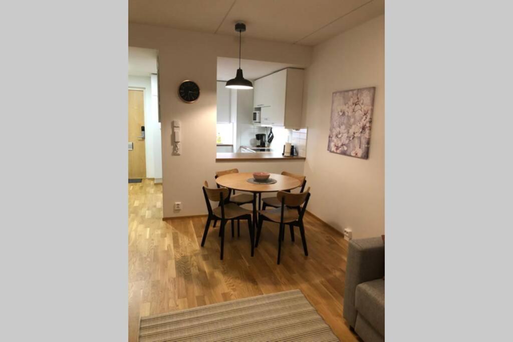 Keskustan Kaksio 45 M2 Autopaikalla, Rautatienkatu 19, 9 Krs Apartman Oulu Kültér fotó