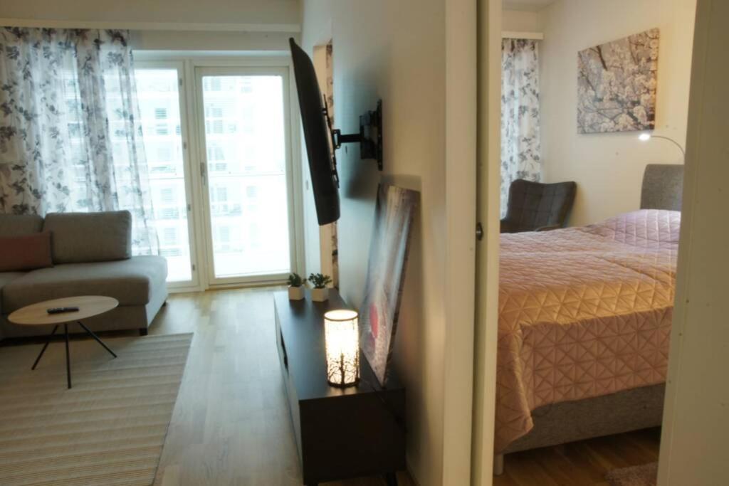 Keskustan Kaksio 45 M2 Autopaikalla, Rautatienkatu 19, 9 Krs Apartman Oulu Kültér fotó